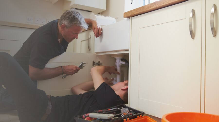 Expert burst pipe repair services in Iola, TX